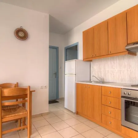 Sunrise Hotel & Apartments Rodakino